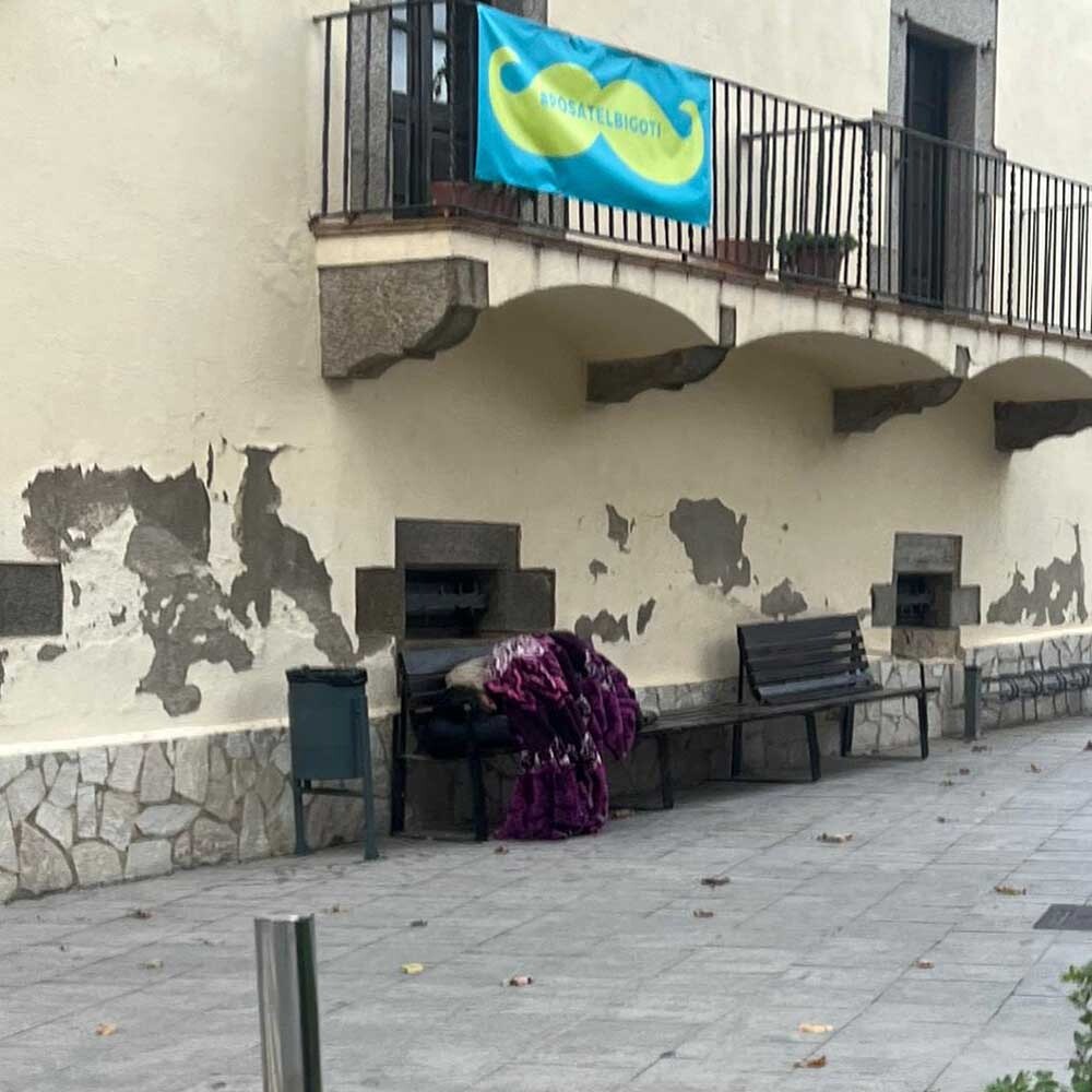 La%20Jonquera-entra%20carrer%20major-18112025