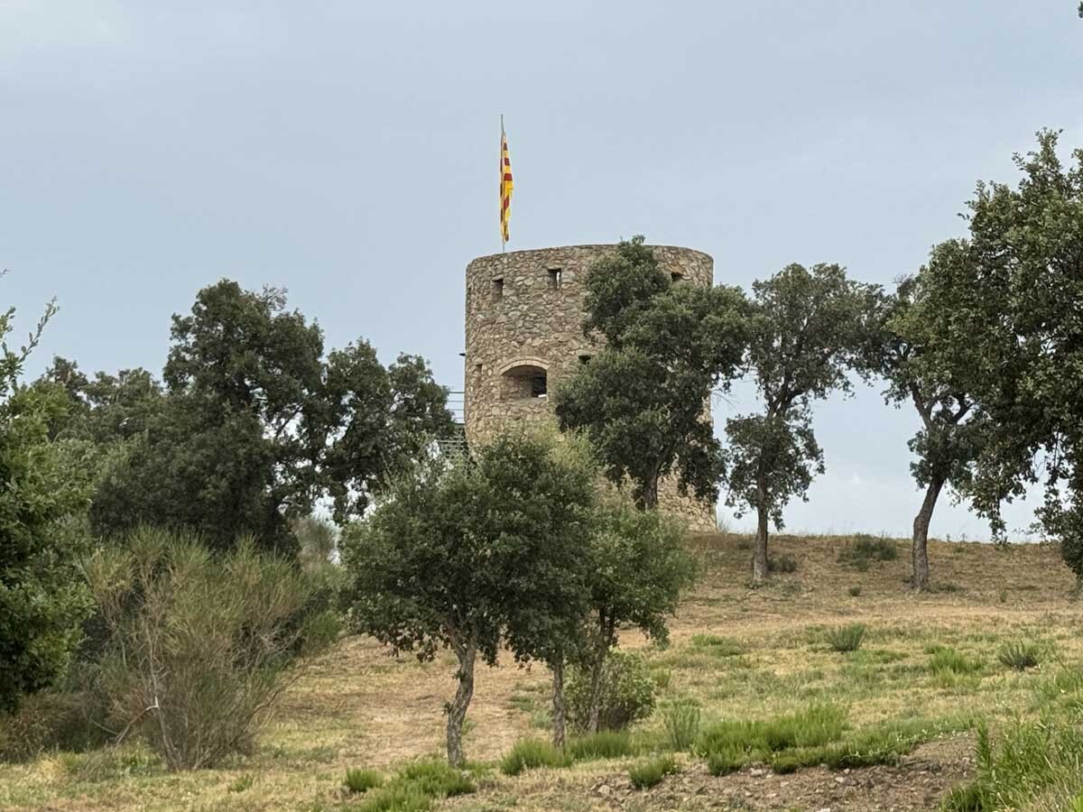 La%20Jonquera-torre-serrat%20de%20la%20plac%CC%A7a