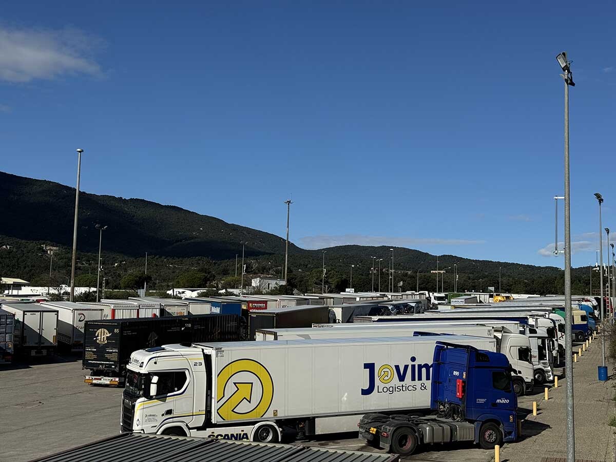 la%20jonquera-aparcament%20duana-ist