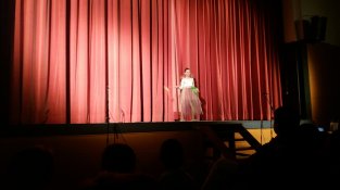 Els petits actors van mostrar les seves aptituds a la sala de la Societat