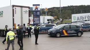 Els cossos policials es van protegir contra possibles infeccions del Coronavirus