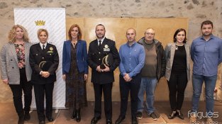 Polítics, agents de seguretat, empresaris i veïns van assistir a la presentació oficial