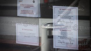 Els carrers i carreteres continuen força deserts