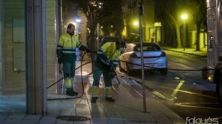 Continuen les tasques de desinfecció de la via pública