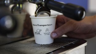 La Jonquera, punt de partida d'un 'foodtruck' que recorrerà tot Europa per agrair als conductors professionals l'esforç que han fet durant la pandèmia