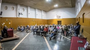 L'acte va tenir una gran afluència de públic