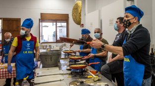 Els mestres xuiers van estrenar davantals