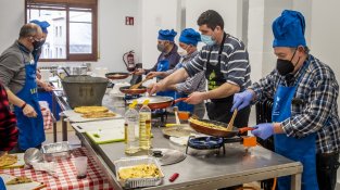 Els mestres xuiers van estrenar davantals