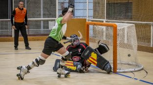 Els nois van disputar el primer partit de la represa a la Jonquera
