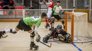 Els nois van disputar el primer partit de la represa a la Jonquera