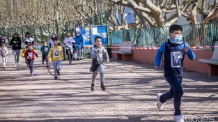 Hi van participar alumnes de l'escola, i també de l'institut