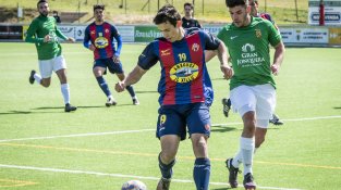 Un instant del partit a les Forques