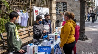 Ahir van muntar una parada al carrer Major