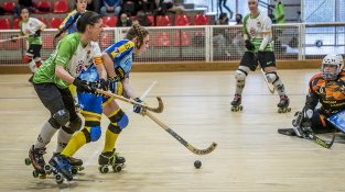 Les noies van guanyar el CH Caldes