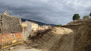 Comencen les obres del nou aparcament al carrer Albera