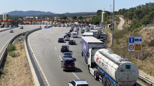 Trànsit intens avui a la Jonquera