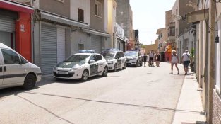 Agents de la Guàrdi Civil al carrer Dr. Subirós del Portus