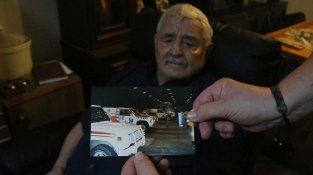 Antonio Aguilera, un dels primers treballadors del peatge a la Jonquera amb una fotografia històrica: el pas del París-Dakar per la Jonquera