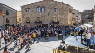 Veïns i institucions de l'Alt Empordà protesten contra els projectes eòlics "desproporcionats i especulatius" a l'Albera