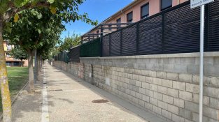 Carreró o passeig de Manuel de Pedrolo, al sector Vinya d'en Laporta