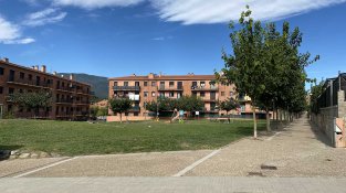 Una de les zones verdes resultants de la urbanització de carrers i zones residencials de la Vinya d'en Laporta