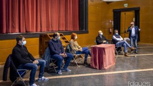 Els ajuntaments prenen posicions per salvar el parc de bombers