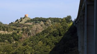 Es va erigir com un símbol antifranquista