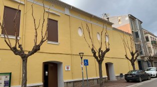 Poda de l'arbrat a divesos punts del poble