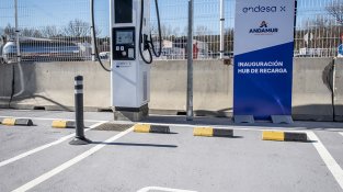 Diverses autoritats van assistir a la inauguració del 'hub', ahir al matí