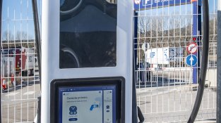 Diverses autoritats van assistir a la inauguració del 'hub', ahir al matí