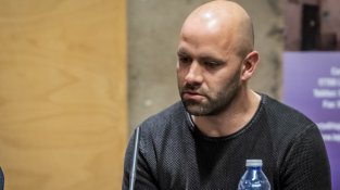 Les trobades es fan als Porxos de Can Laporta