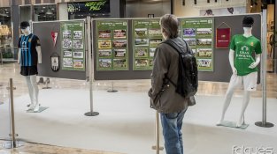 L'exposició inclou fotos de diverses èpoques