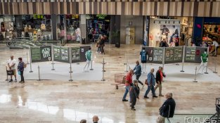 L'exposició inclou fotos de diverses èpoques