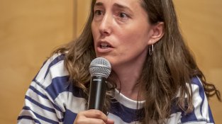 Les participants, en un moment del debat