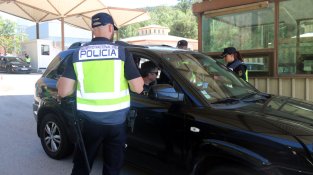 La frontera torna a estar blindada