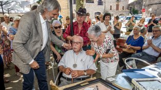 L'homenatge es va convertir en una festa popular