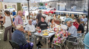 L'homenatge es va convertir en una festa popular