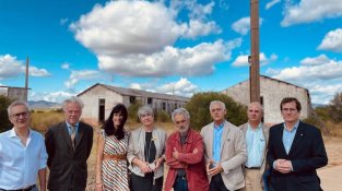 El director del museu i la consellera de Justícia, aquest matí, a Ribesaltes