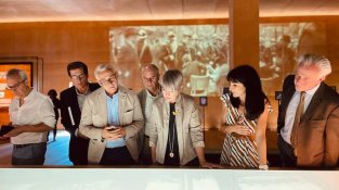 El director del museu i la consellera de Justícia, aquest matí, a Ribesaltes