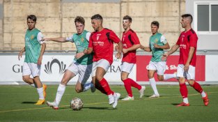 Els verd-i-blancs van debutar a les Forques