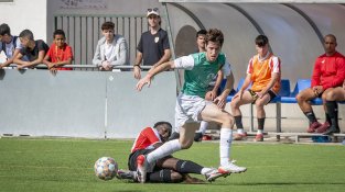 La nova victòria de la UE La Jonquera davant l'UE Porqueres, en imatges