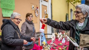 La parada, ahir, a davant de la Societat