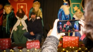 Després de la cavalcada, els Reis van muntar el seu campament a la sala de la societat