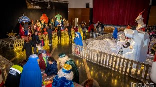 Després de la cavalcada, els Reis van muntar el seu campament a la sala de la societat