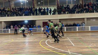 La grada figuerenca també es va omplir d'aficionats jonquerencs