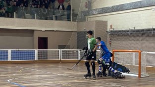 El segon derbi entre el CP Jonquerenc i l'Hoquei Figueres també acaba en taules