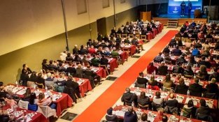 L'antic sindicat es va omplir de gom a gom