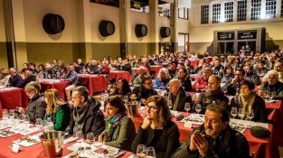 L'antic sindicat es va omplir de gom a gom