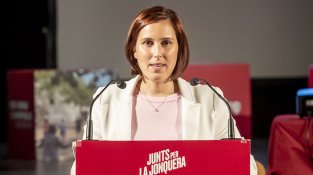 Els candidats es van expressar davant de desenes de persones