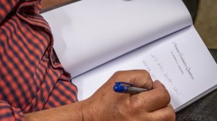 Així va anar la presentació del nou llibre de Joan Budó